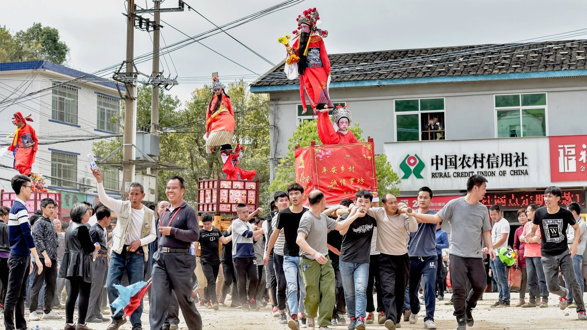 2024新加坡昇丰影室国际摄影沙龙巡回赛揭晓，王海勤摘金